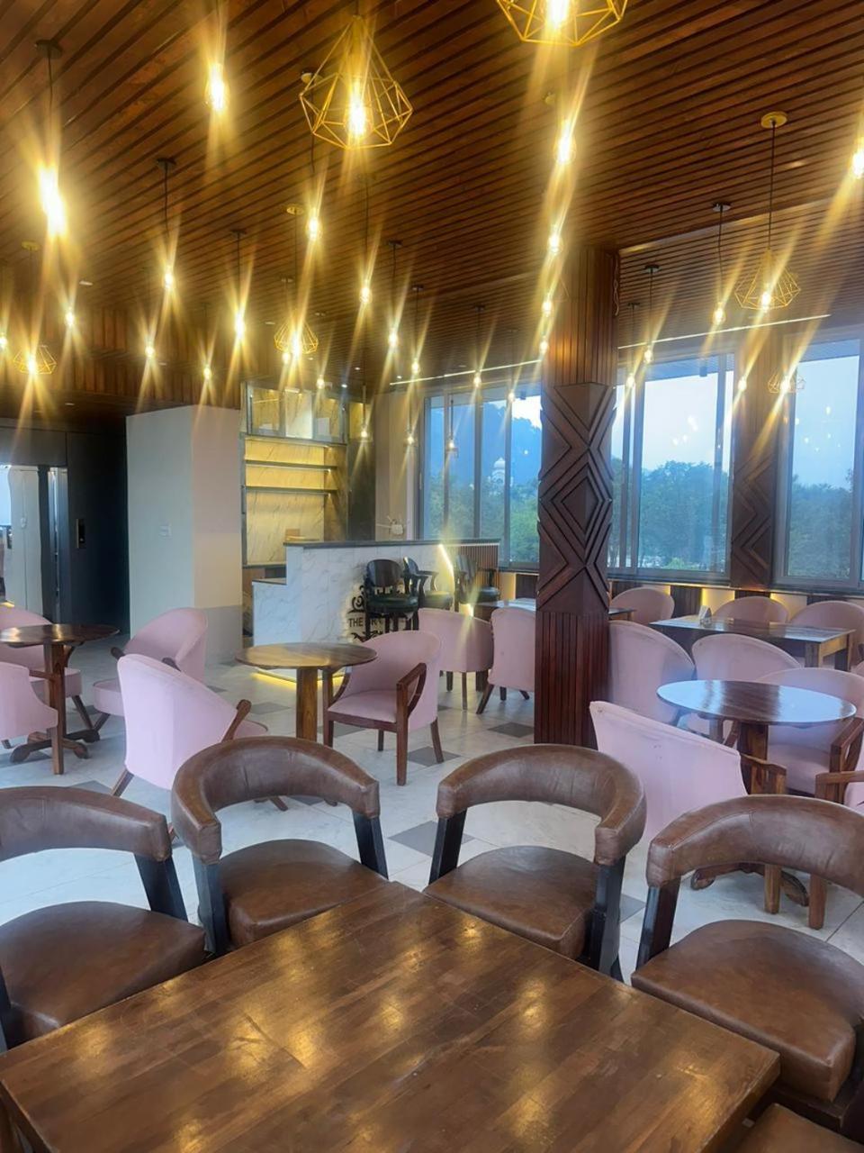 Hotel The Grand View Baijnāth Exterior foto